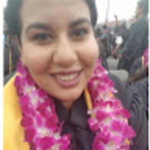 Meet your Posher, Lourdes marina